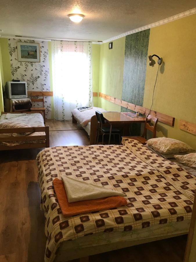 Viesu Nams Juras Sapni Hotel Dundaga Ngoại thất bức ảnh