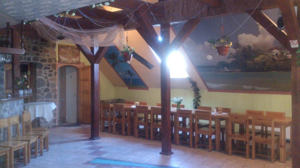 Viesu Nams Juras Sapni Hotel Dundaga Ngoại thất bức ảnh